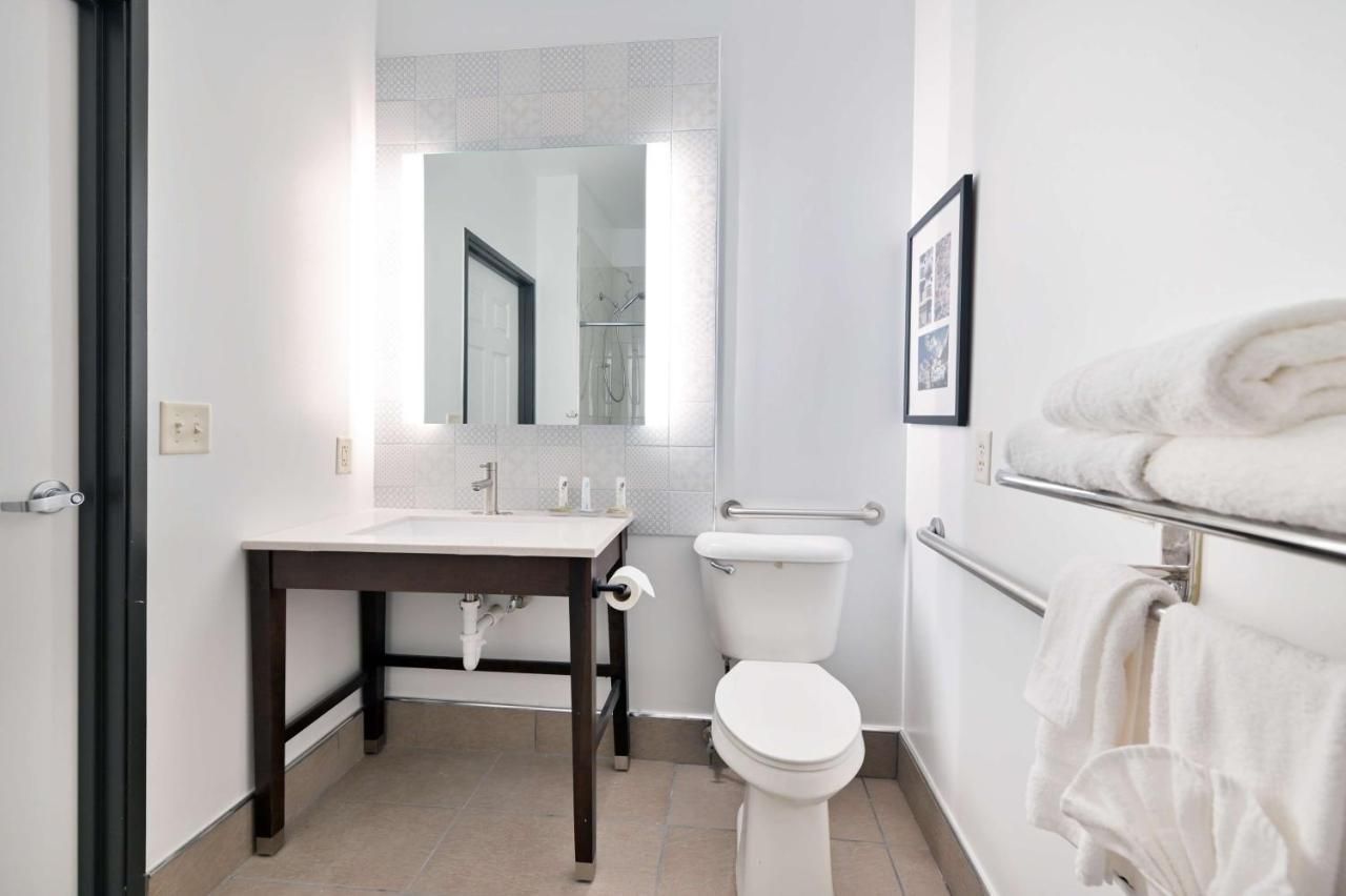 Country Inn & Suites By Radisson, Bloomington-Normal Airport, Il Bagian luar foto