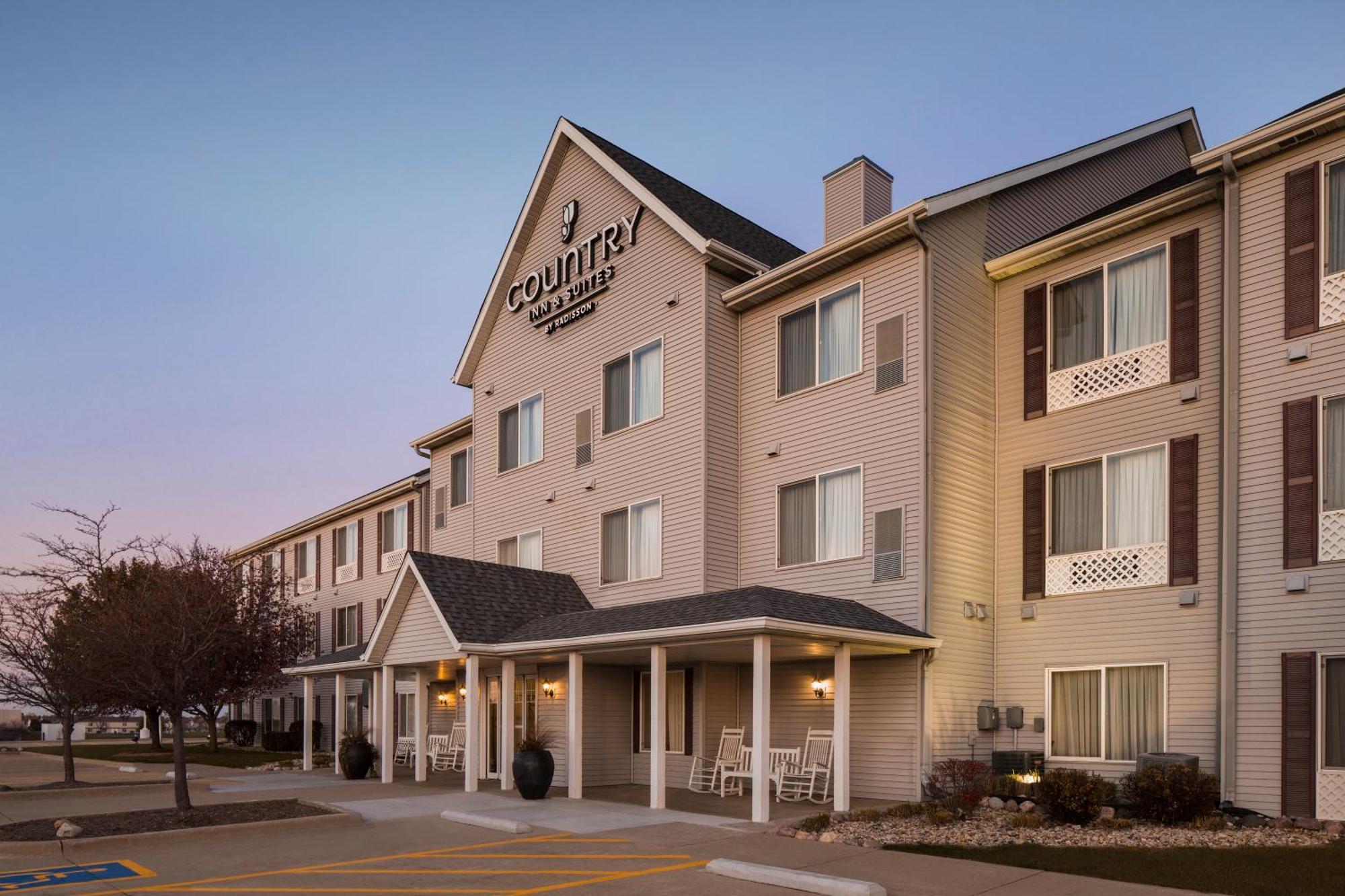 Country Inn & Suites By Radisson, Bloomington-Normal Airport, Il Bagian luar foto