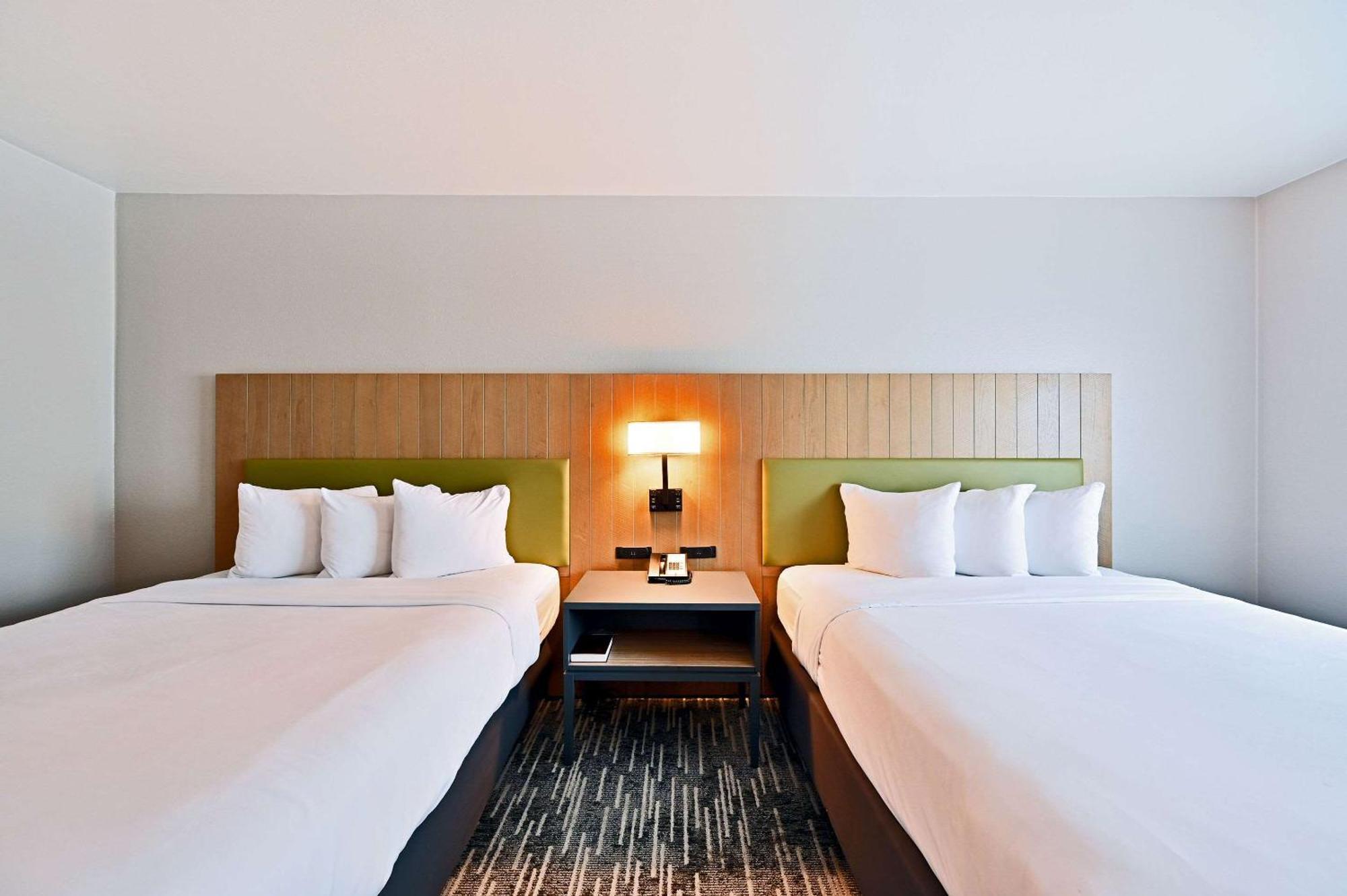 Country Inn & Suites By Radisson, Bloomington-Normal Airport, Il Bagian luar foto