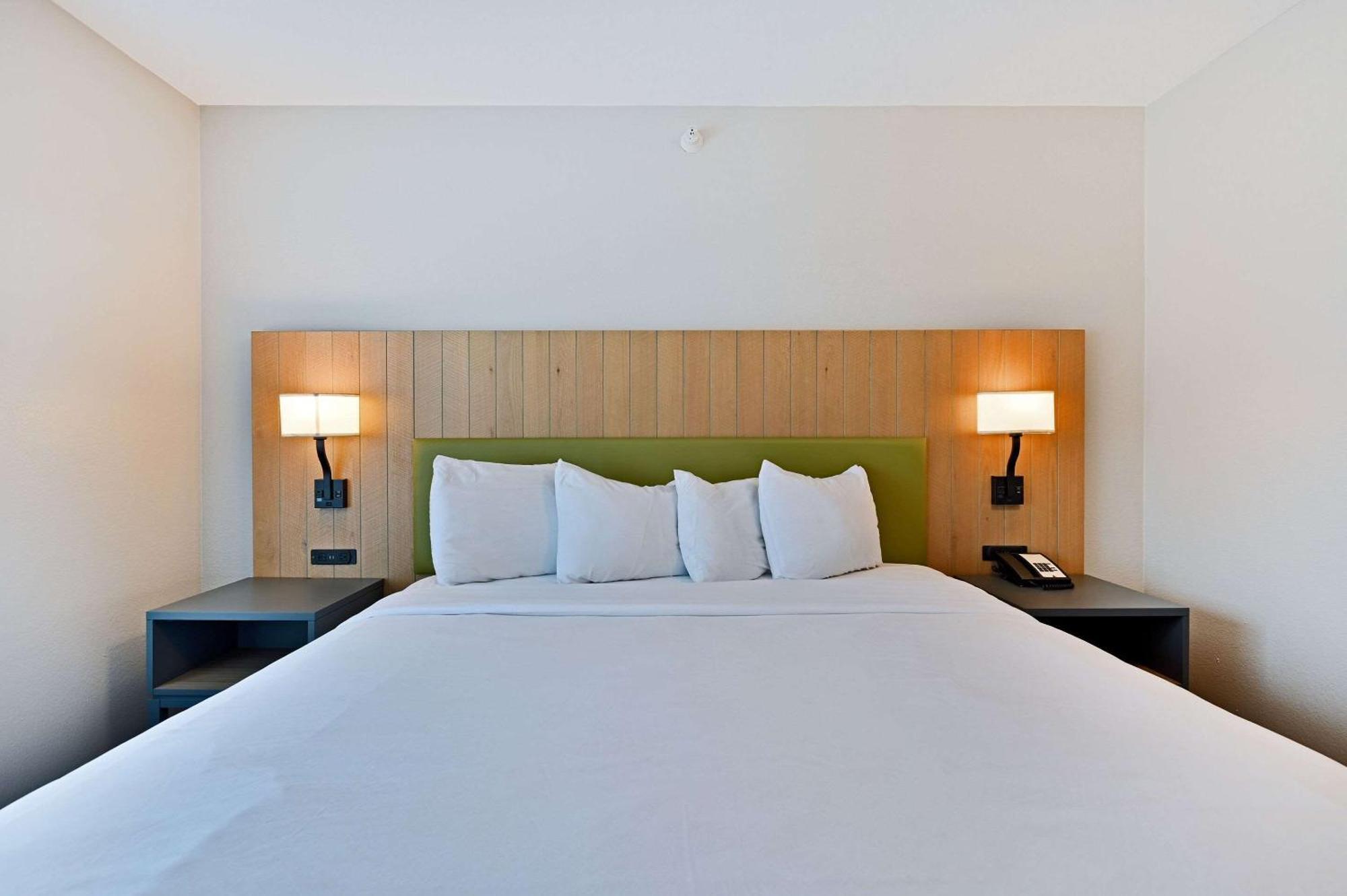 Country Inn & Suites By Radisson, Bloomington-Normal Airport, Il Bagian luar foto