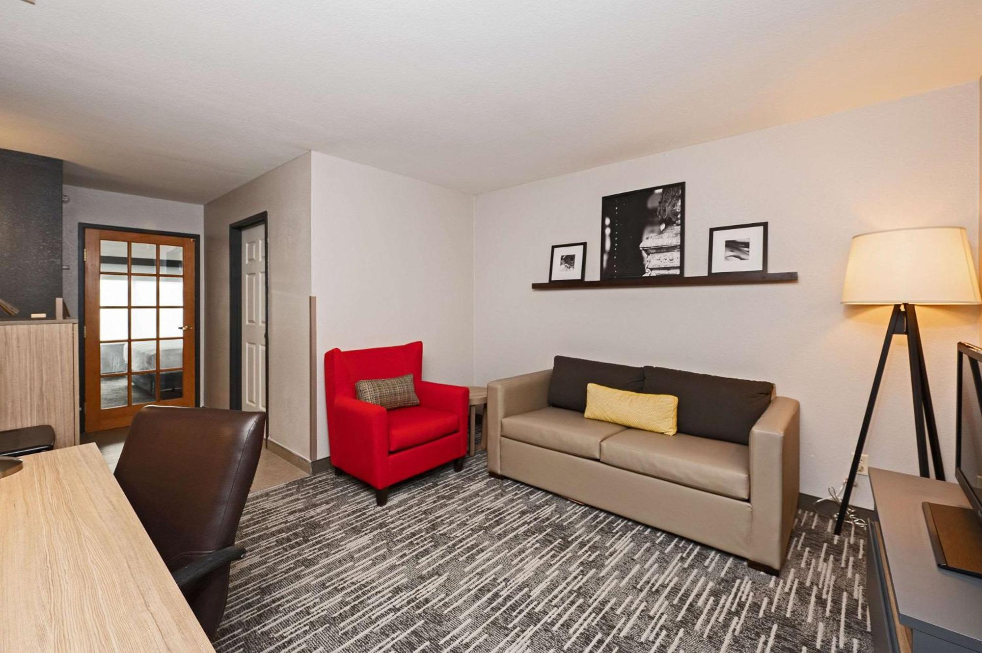 Country Inn & Suites By Radisson, Bloomington-Normal Airport, Il Bagian luar foto