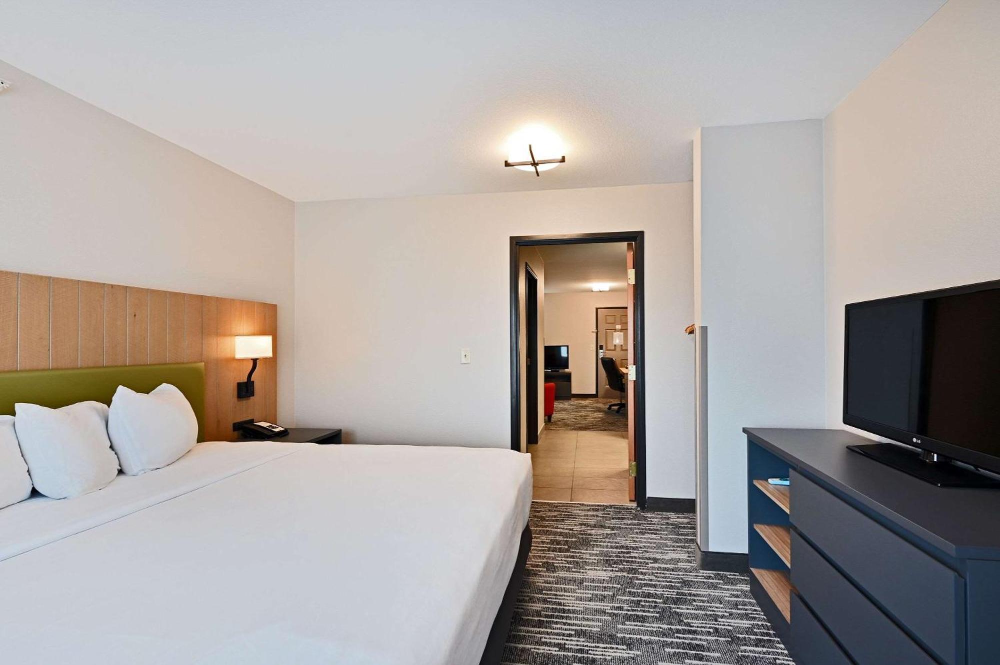 Country Inn & Suites By Radisson, Bloomington-Normal Airport, Il Bagian luar foto